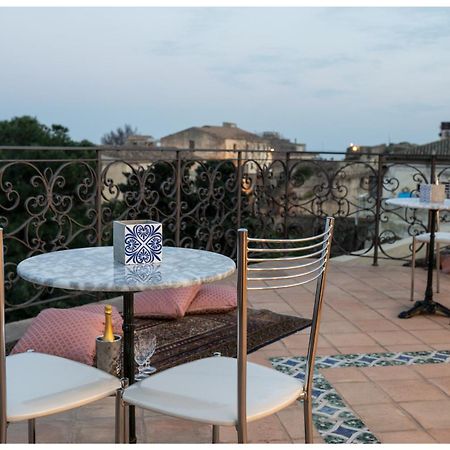 Boutique - Lodge & Suites Crotone Eksteriør billede