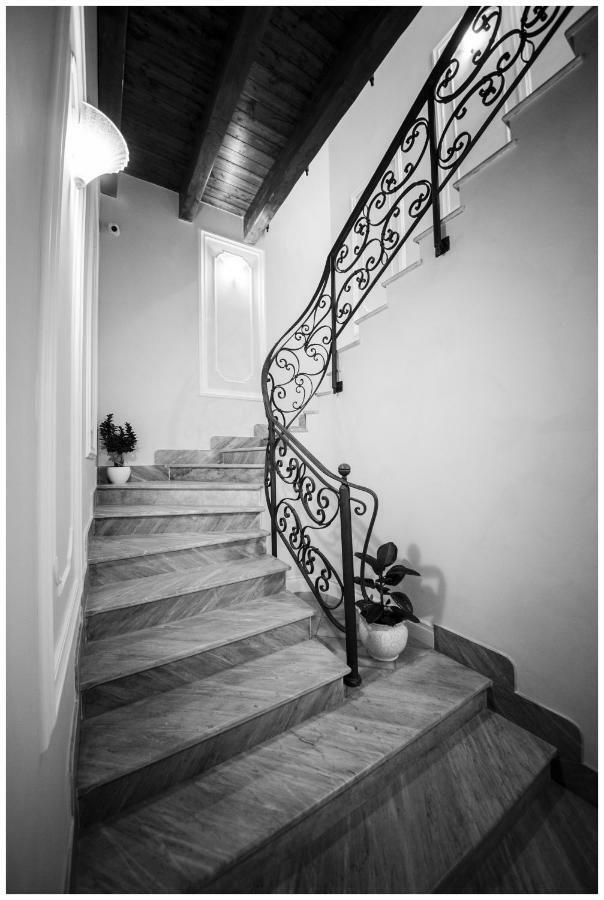 Boutique - Lodge & Suites Crotone Eksteriør billede