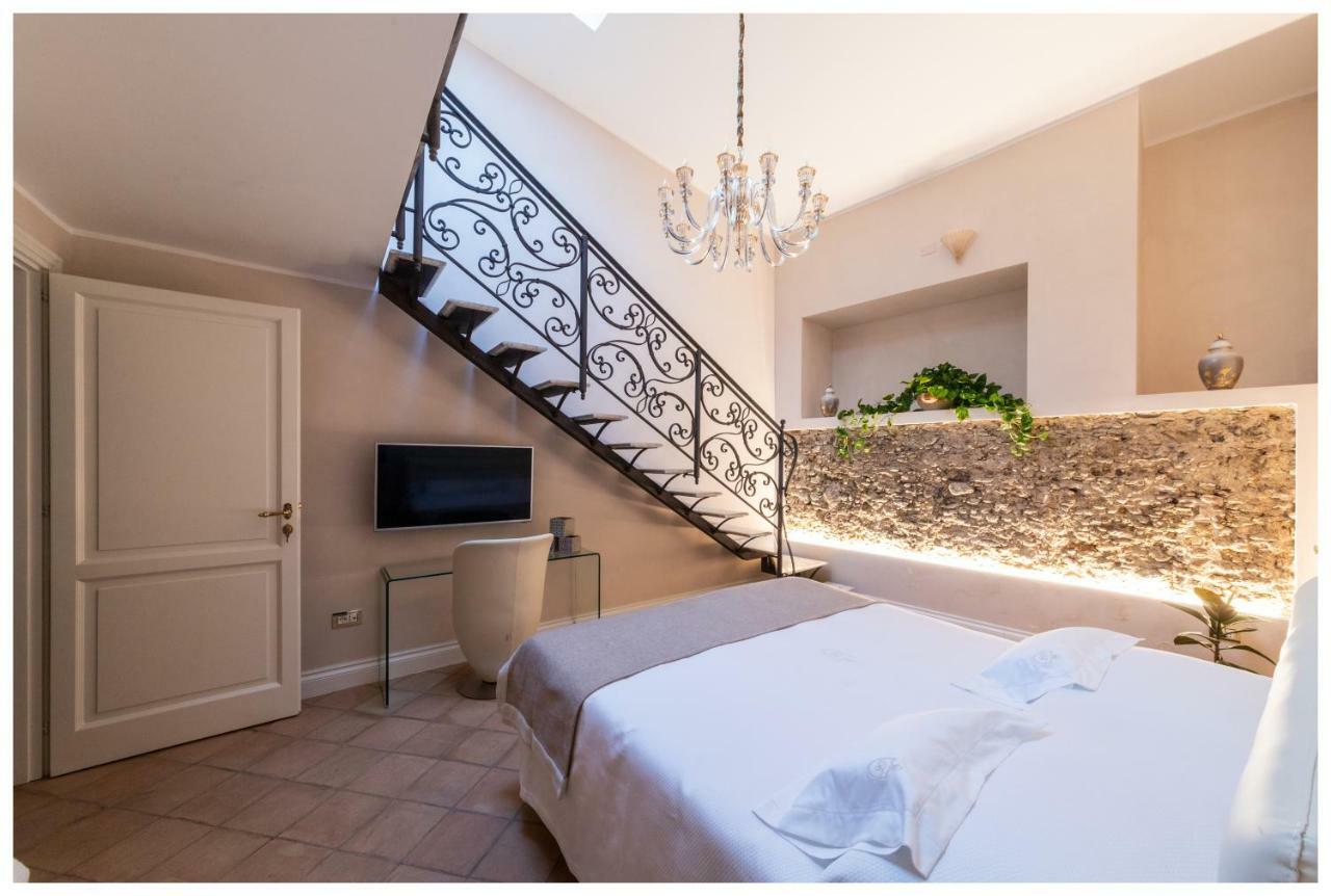 Boutique - Lodge & Suites Crotone Eksteriør billede